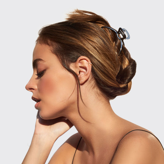 KITSCH Hematite Metal Open-Shape Claw Clip - on-model lifestyle