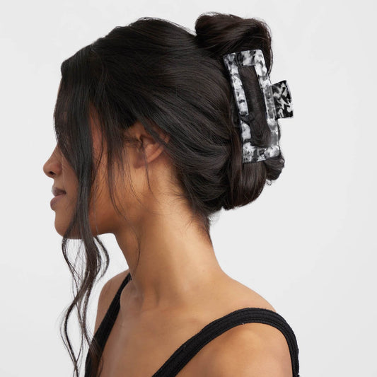 KITSCH Black Marble Jumbo Claw Clip - on-model lifestyle