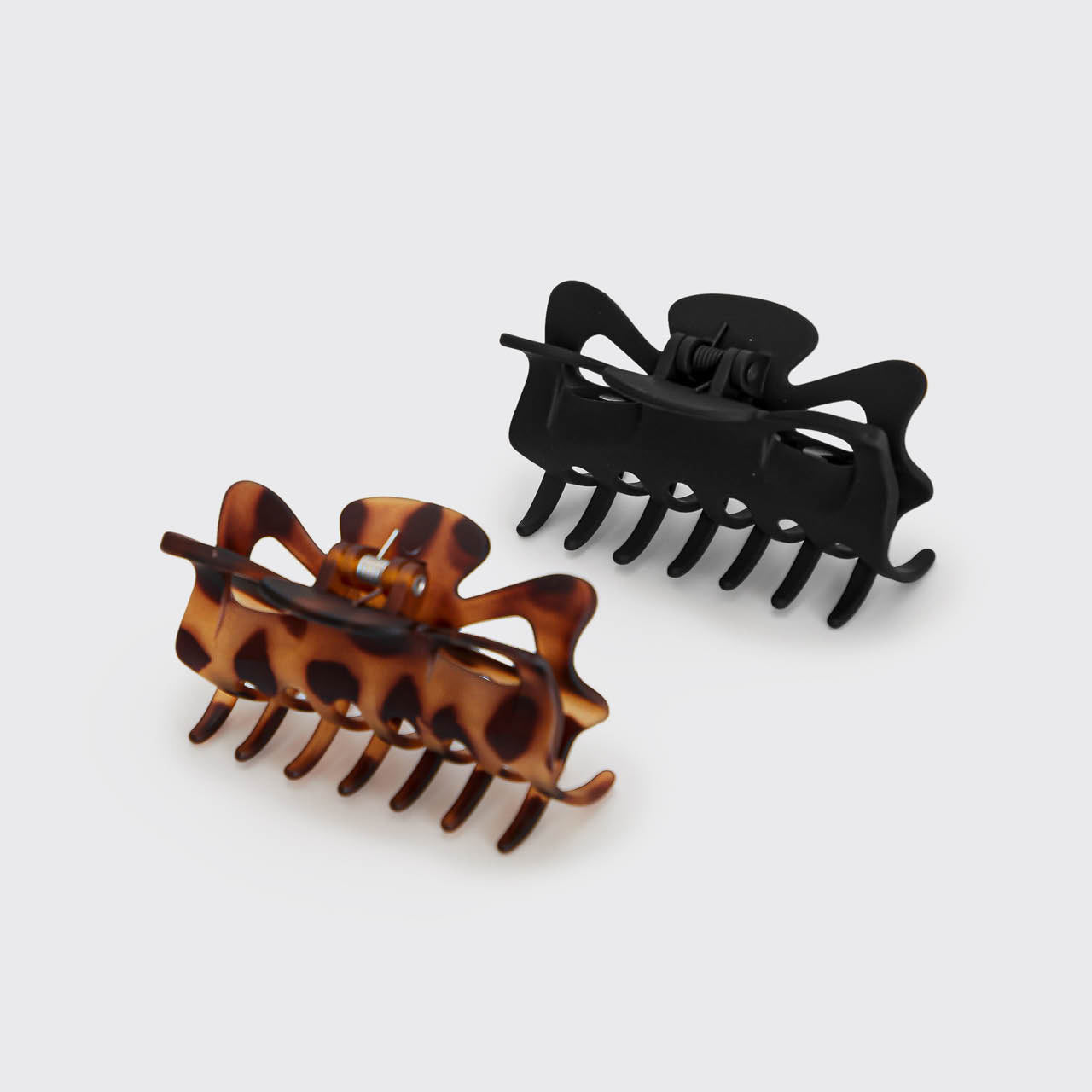 KITSCH Black & Tort Claw Clips 2pc Set Large - product detail