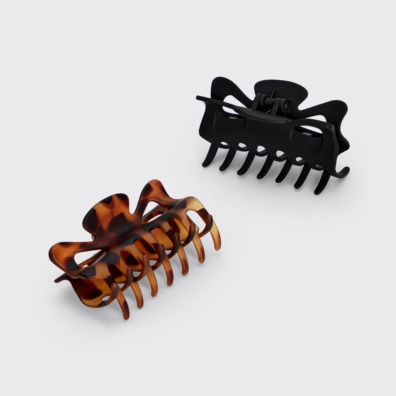 KITSCH Black & Tort Claw Clips 2pc Set Large - product detail #2
