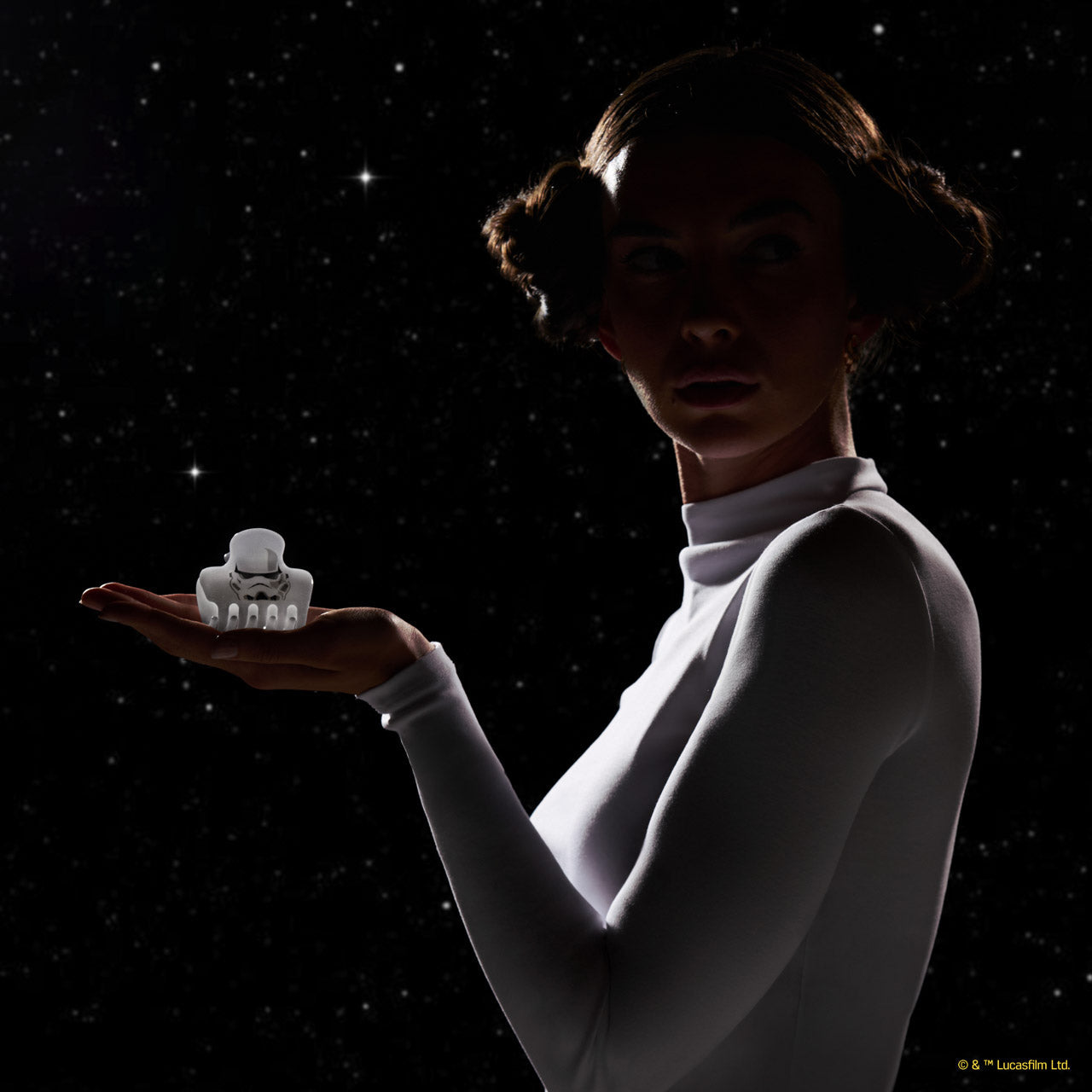 Star Wars x Kitsch Stormtrooper Glitter Cloud Clip - on-model lifestyle #3