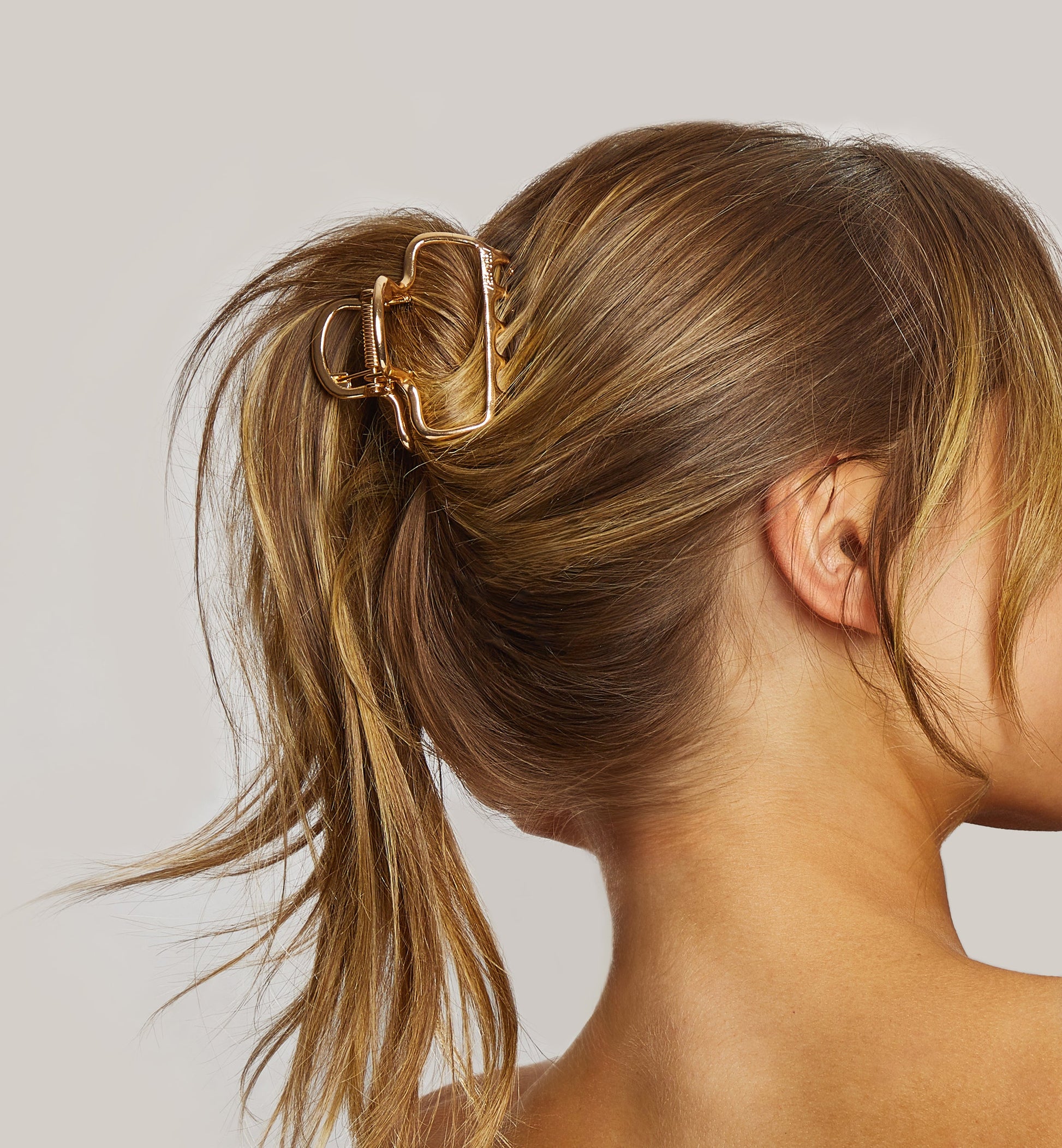 KITSCH Gold Metal Cloud Claw Clip - product detail high-res