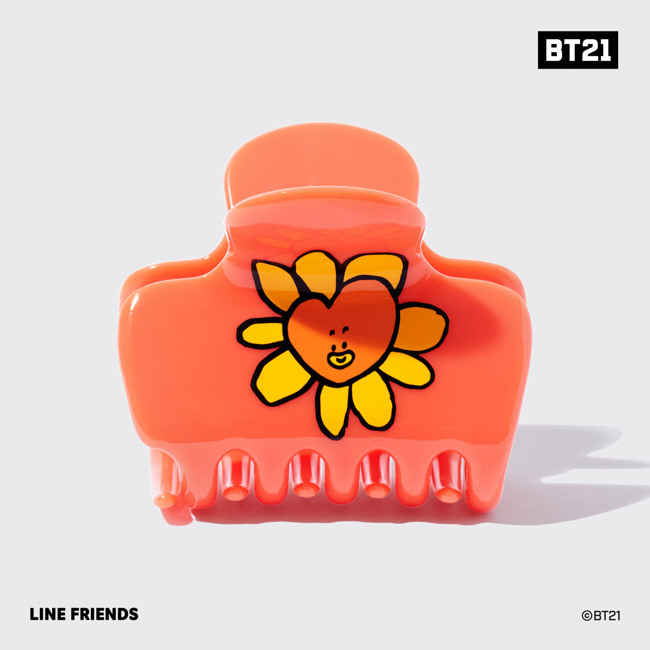 Kitsch x BT21 TATA Cloud Claw Clip - hero product shot