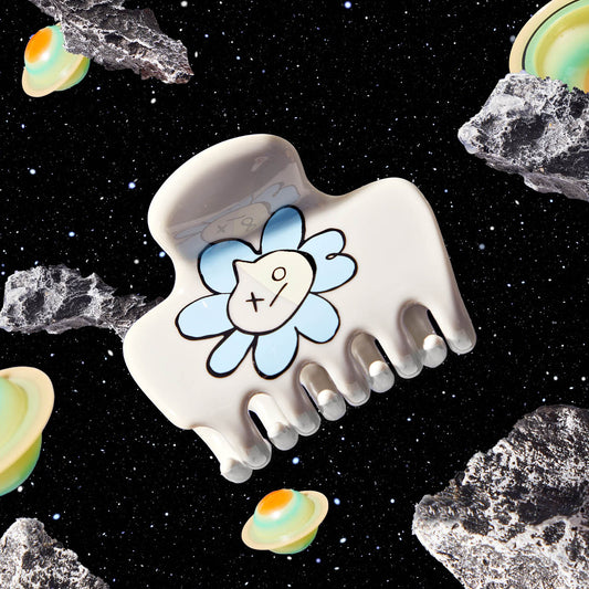 Kitsch x BT21 VAN Cloud Claw Clip - on-model lifestyle