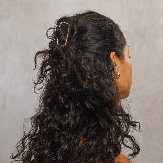 KITSCH Hematite Metal Cloud Claw Clip - on-model lifestyle