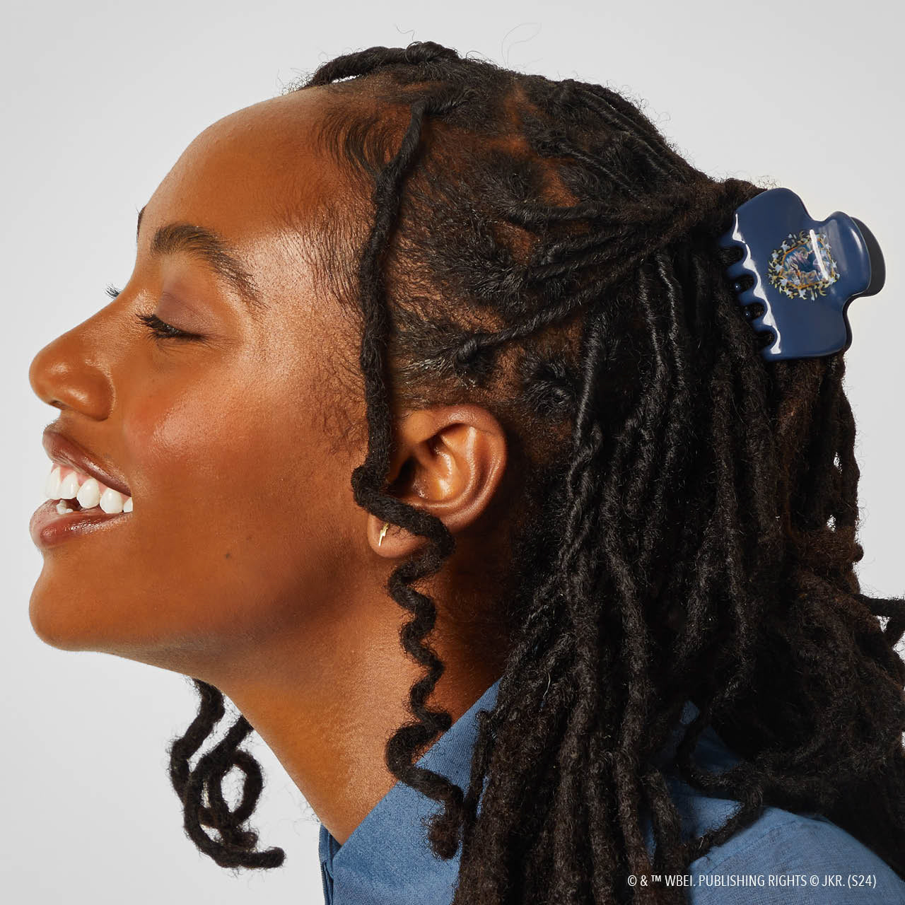 Kitsch x Harry Potter Ravenclaw Cloud Claw Clip - on-model lifestyle #2