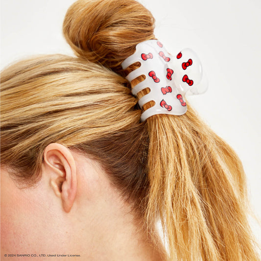 Kitsch x Hello Kitty Kitty Bows Cloud Claw Clip - on-model lifestyle